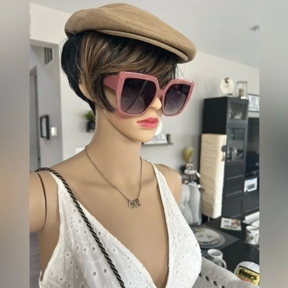 โจNWT Mauve Blush Pink Statement Oversized square framed sunglasses ๐ sunshades - Picture 9 of 14